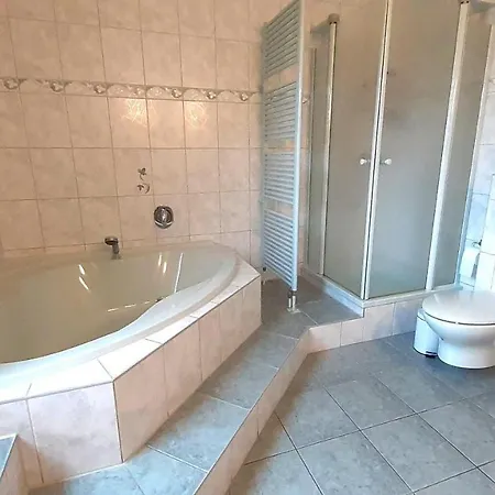 Appartement Gemuetliche-wohnung-1-im-eg-eines-einzelhauses-mit-4-we